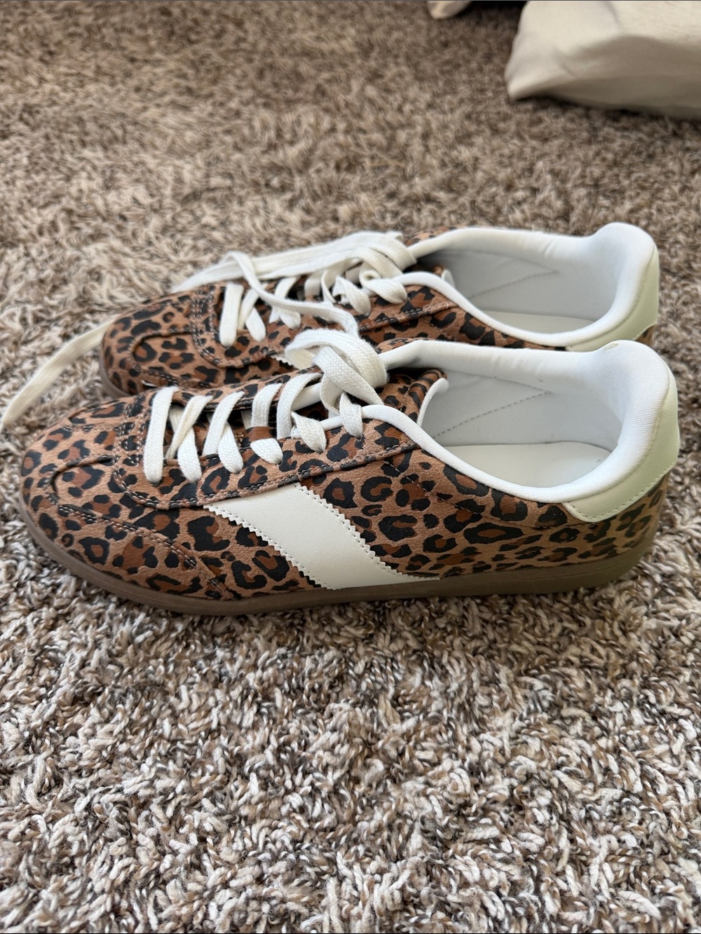 Universal Thread Leopard Print Women's Casual Sneakers in Brown and White